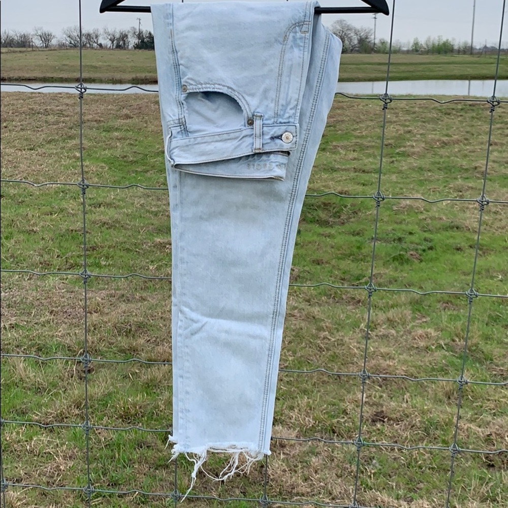 AMERICAN EAGLE Mom Jeans size 4 reg